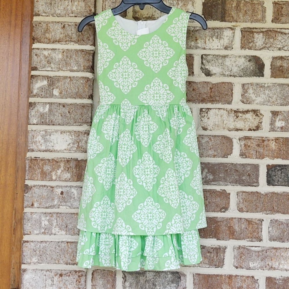 Girl spring dress size 8.